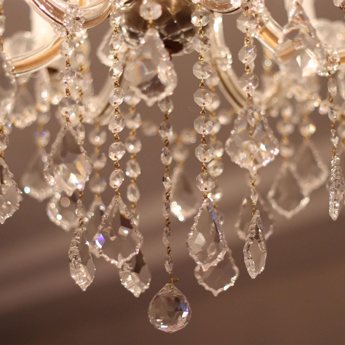 uxcell 5 Pcs Acrylic Crystal Garland Strands, Clear Crystal Beads Strands Chandelier Crystals Replacement Bead String Hanging for Wedding Decor, DIY Craft Jewelry (0.6m/1.97ft)