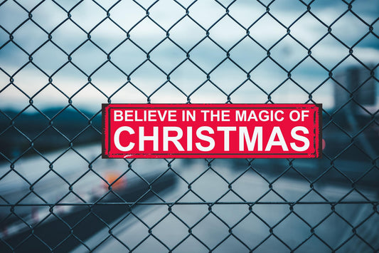 "Believe in the Magic of Christmas" Rustic Metal Wall Sign - Vintage Holiday Decor, 16x4 Inch Festive Home Decoration