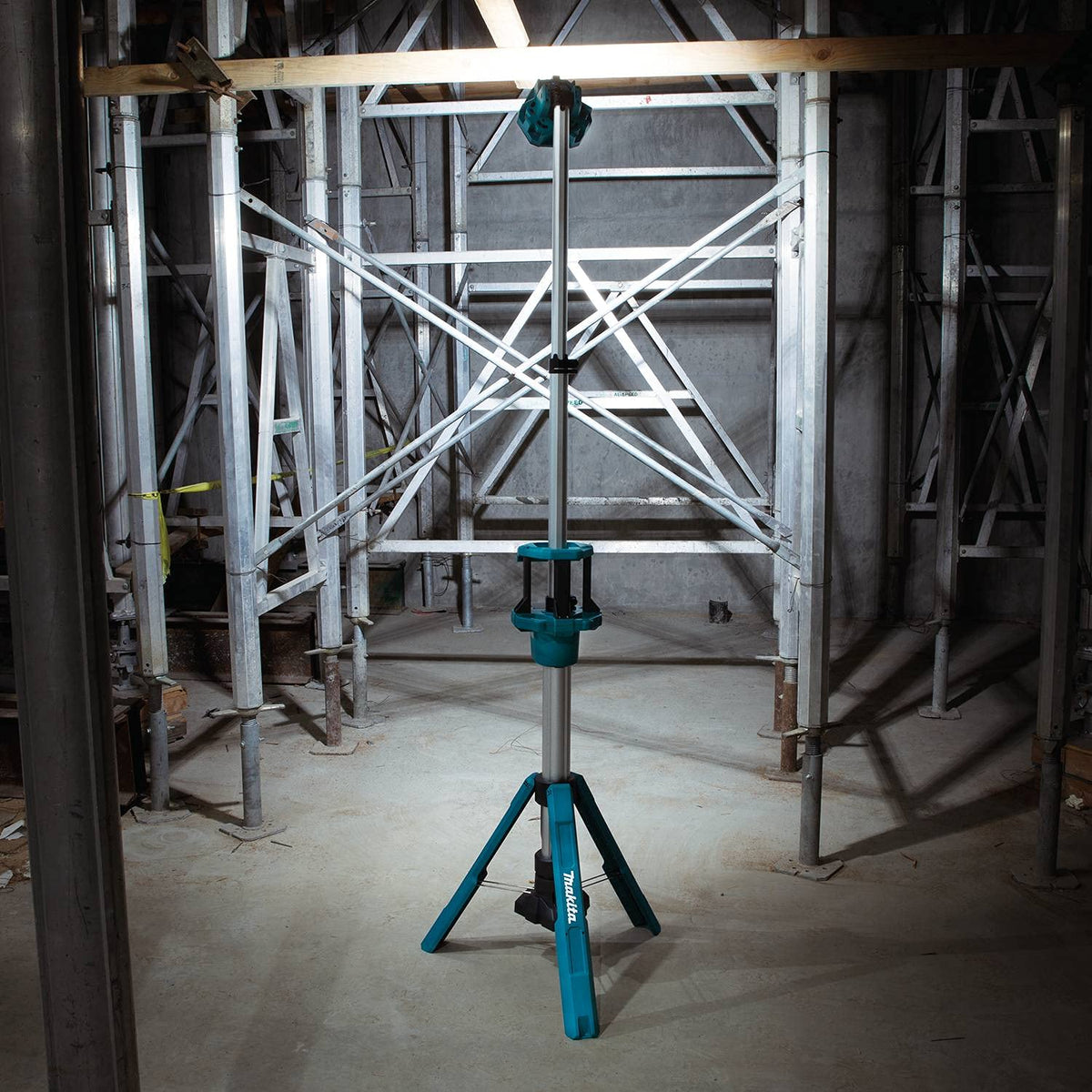 Makita DML813 18V LXT® Lithium-Ion Cordless Tower Work Light, Light Only
