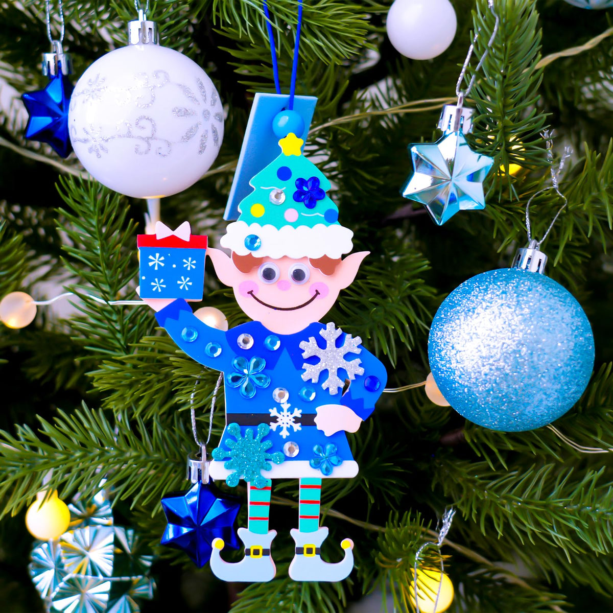 Winlyn 24 Sets Winter Decorations DIY Elf Ornaments Christmas Craft Kits Foam Elf with Snowflake Festive Foam Stickers for Kids Holiday Seasonal Gift Home Classroom Activities Party Favors