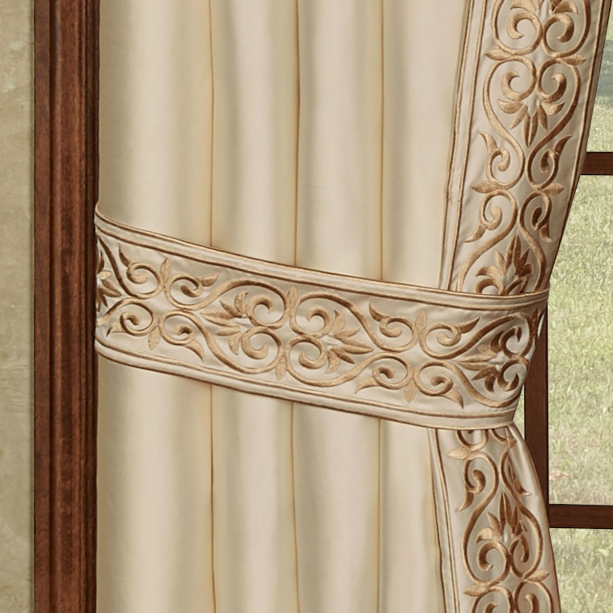 Touch of Class Versailles Window Ascot Valances & 96L Curtains, Pearl