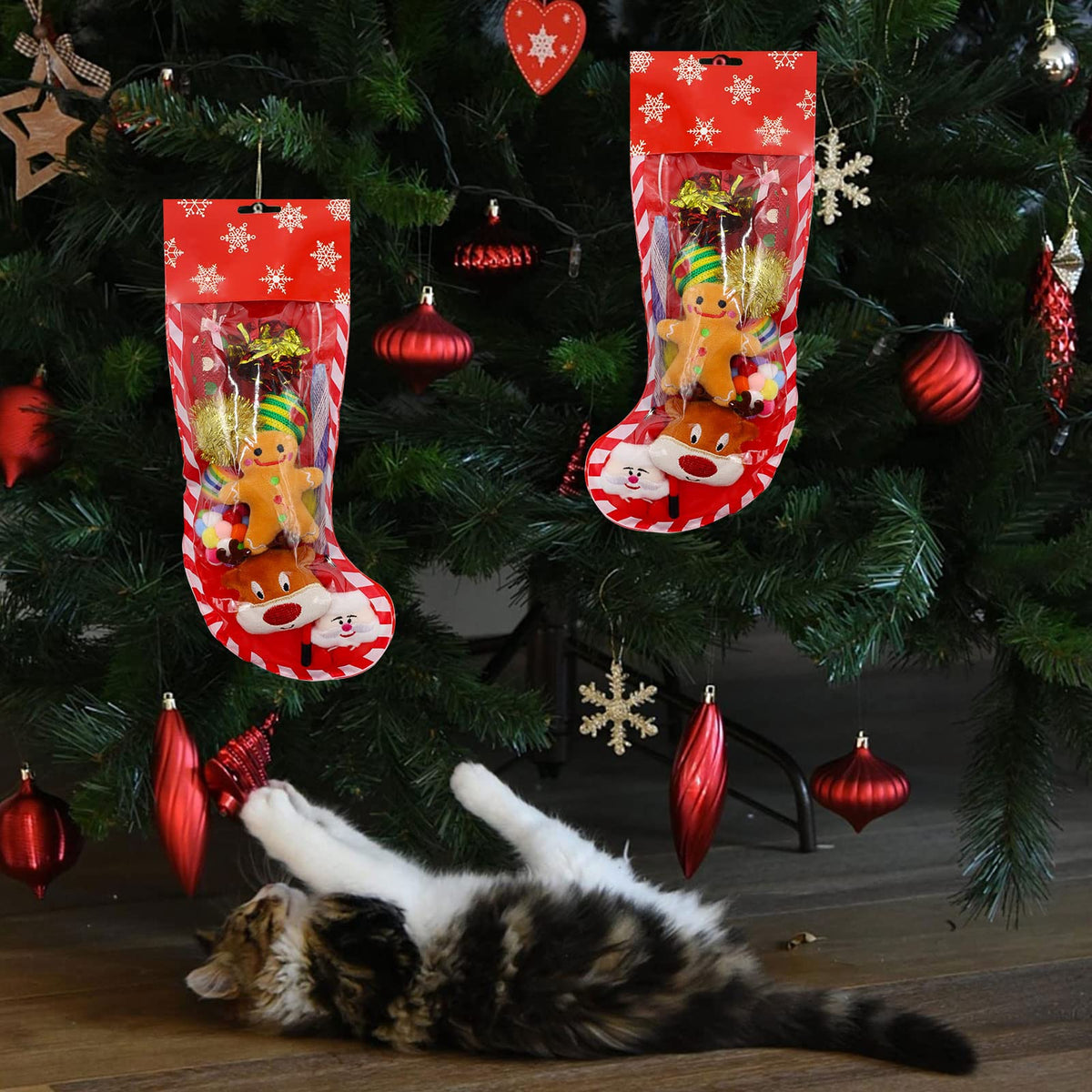 Yeghujar Christmas Stocking Cat Toys, 12PCS Xmas Cat Toy Set with Mouse, Squeaky Toys, Balls, Cat Teaser, Indoor Interactive Cat Gift