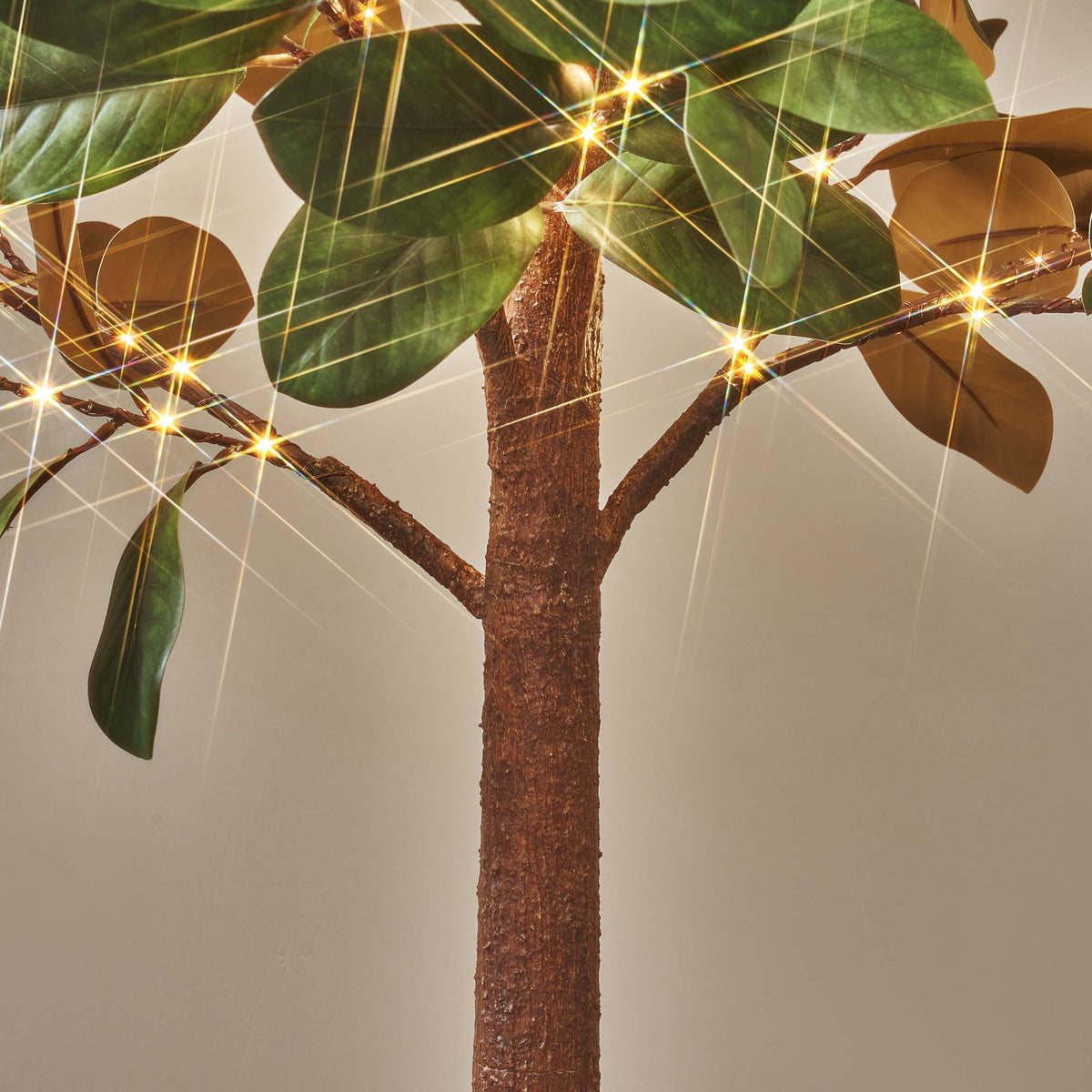 Hairui Lighted Magnolia Tree 6FT 280 LED Fairy Lights, Faux Plant Tree with Lights for Home Holiday Spring Decoration